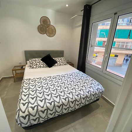 Apartamentos Con Bano Privado Frente Al Metro L5 Barcelona-Hospitalet L'Hospitalet de Llobregat Eksteriør billede